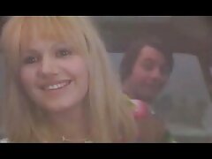 ബാൽക്കണിയിൽ നല്ല സമനിരപ്പുണ്ടാക്കുക ബ്ലൊംദിന്ഗ് ന്