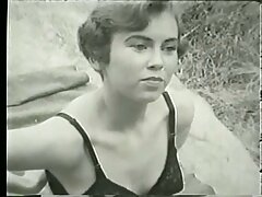 ബട്ട് പ്ലഗുകൾ ഉപയോഗിച്ച് തീകൊളുത്തുന്ന ബച്ച് കളിച്ചു